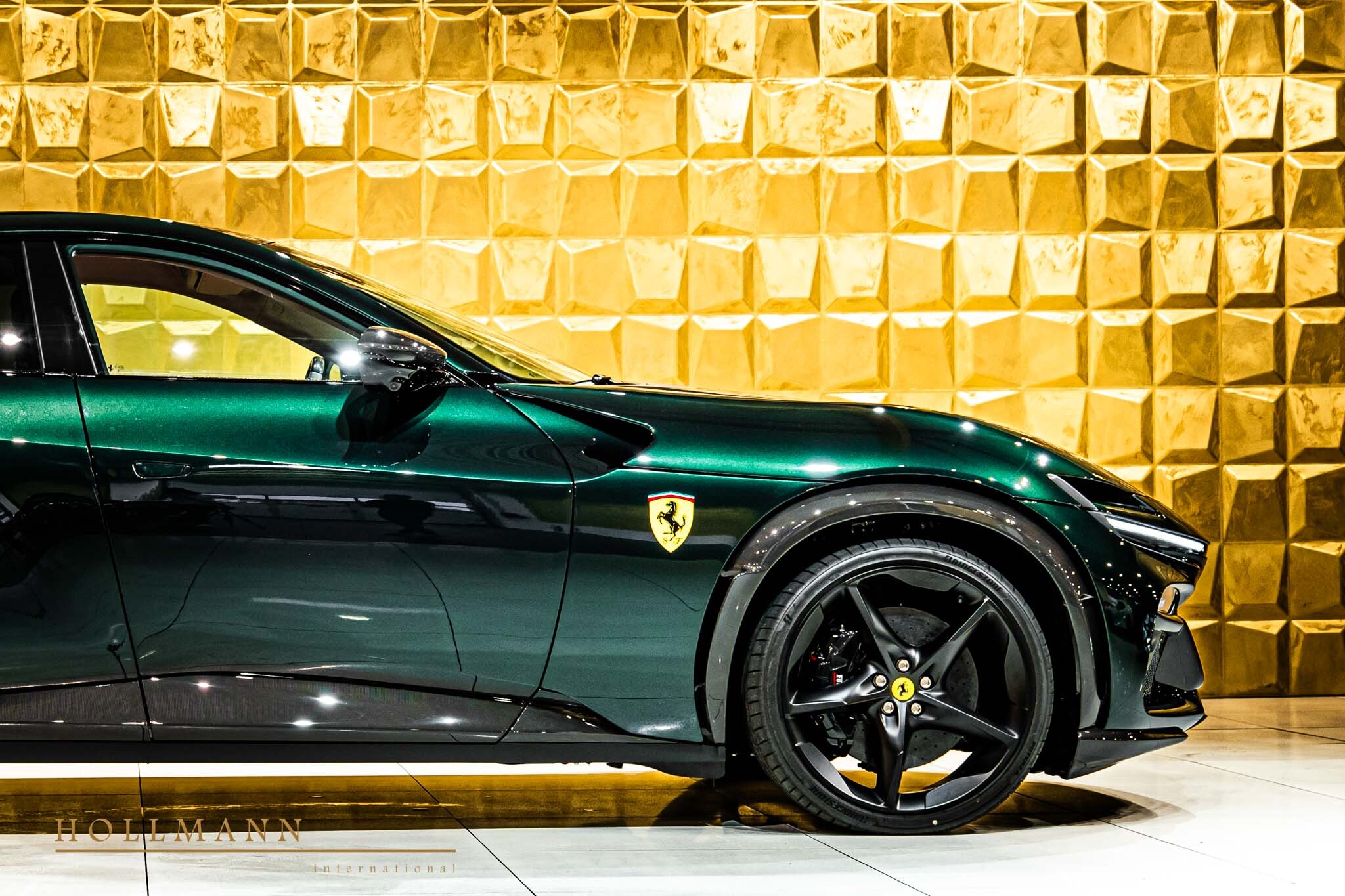 2024 Ferrari Purosangue, 10/18