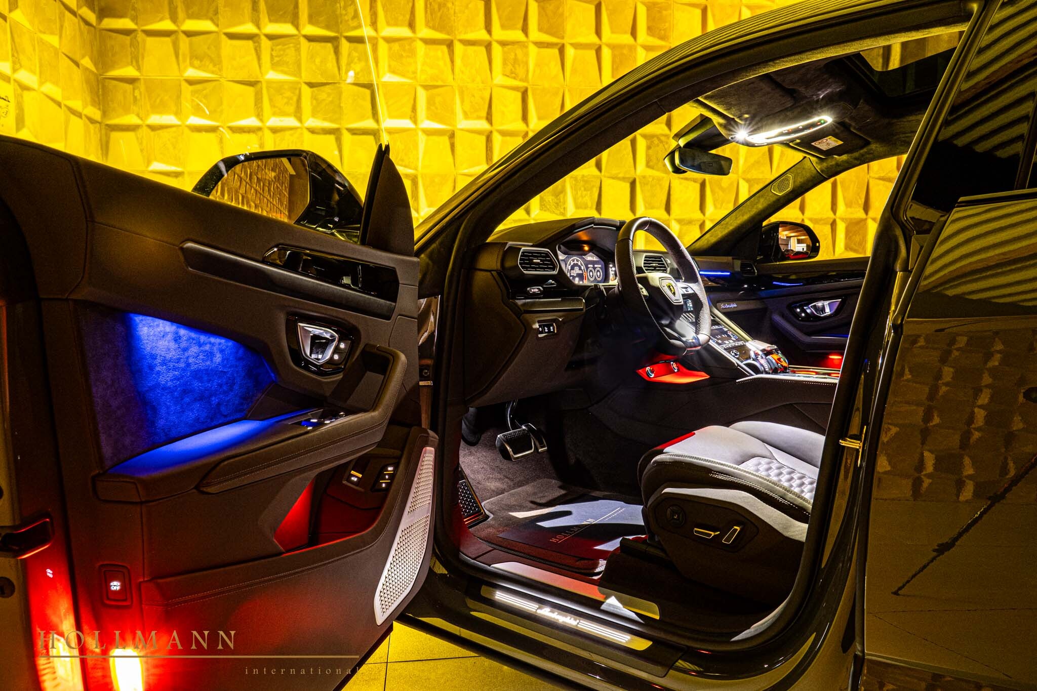 2024 Lamborghini Urus S, 2/19