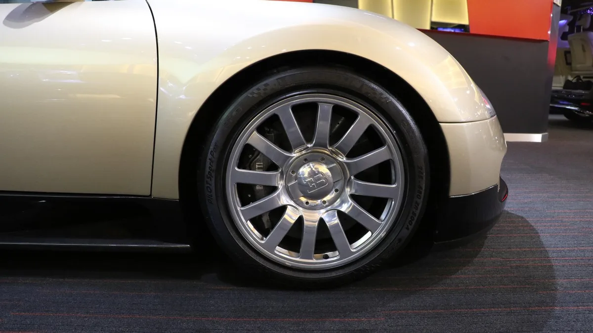 2008 Bugatti Veyron wheel