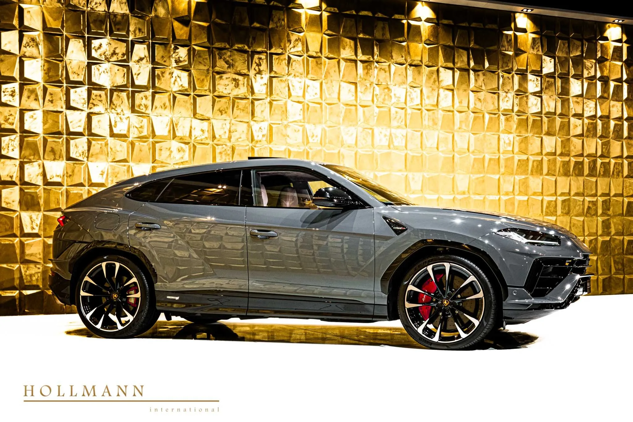 2024 Lamborghini Urus S for sale, exterior, Grigio Telesto