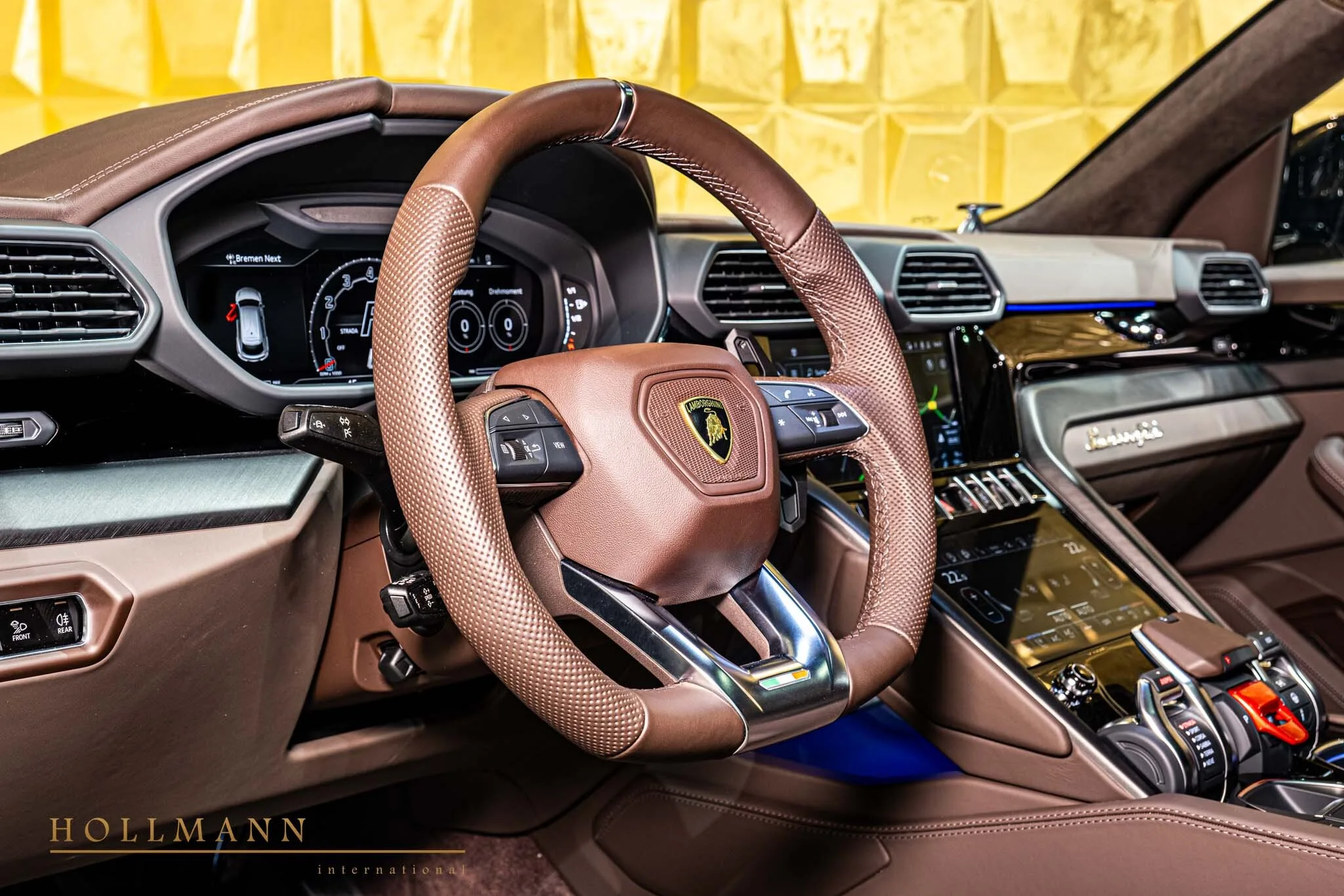 2024 Lamborghini Urus S interior, Marrone Elpis