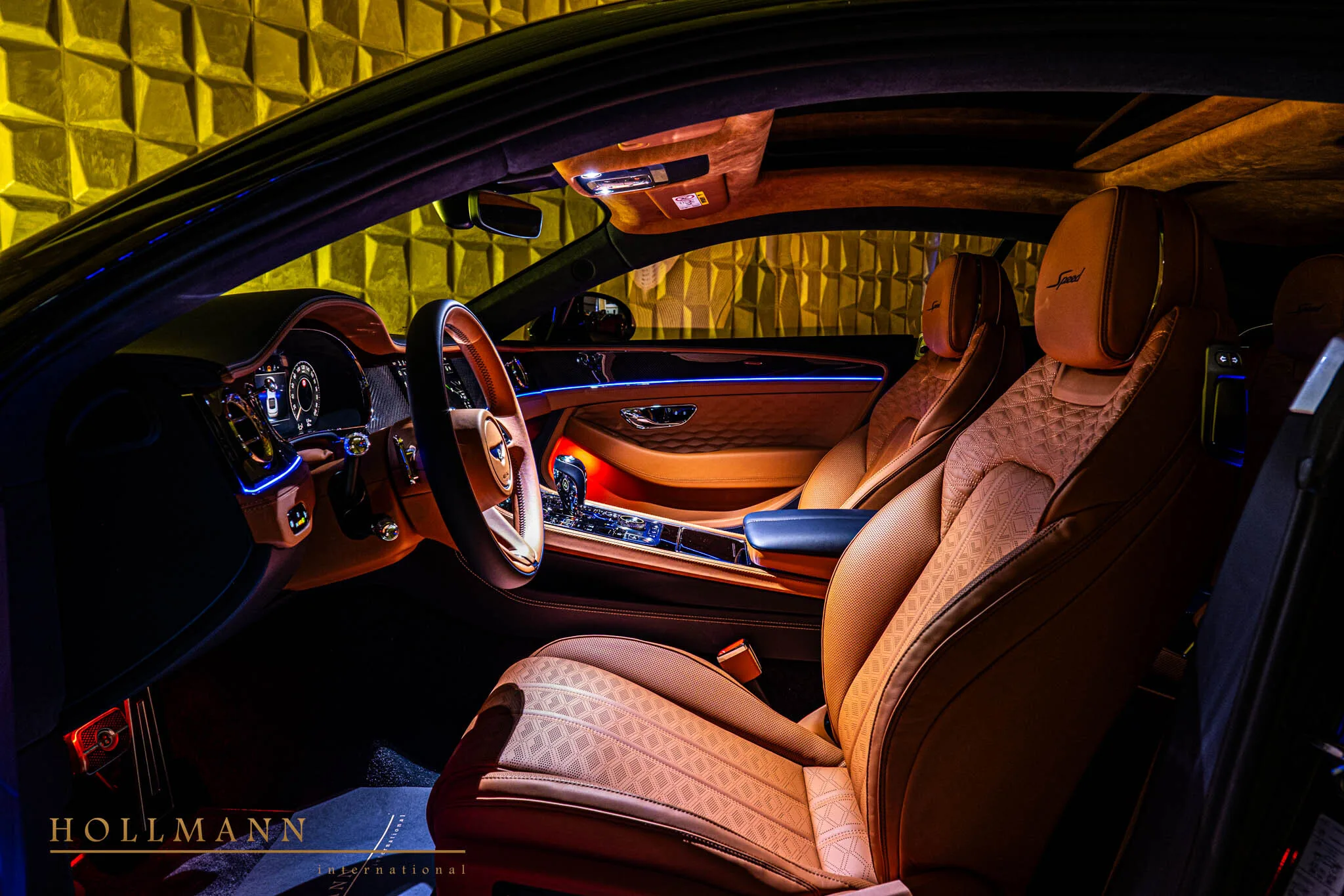 2024 Bentley Continental GT Speed First Edition interior, Newmarket Tan + Imperial Blue