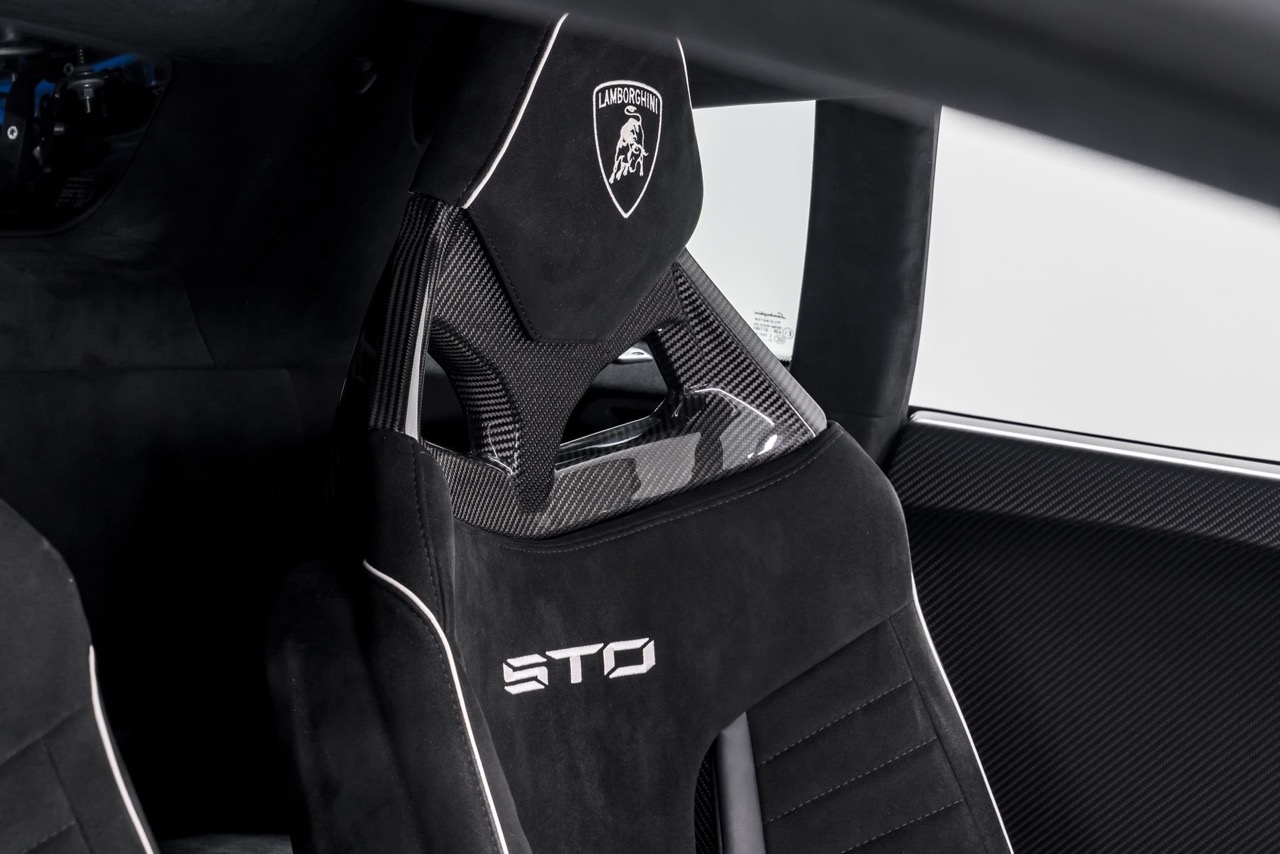 2024 Lamborghini Huracan STO, 13/20
