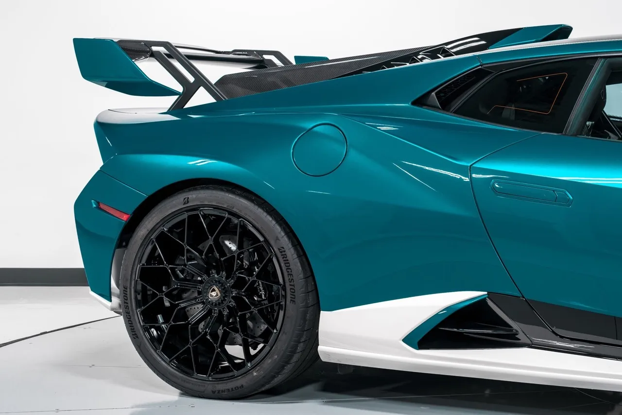 2024 Lamborghini Huracan STO, 16/20