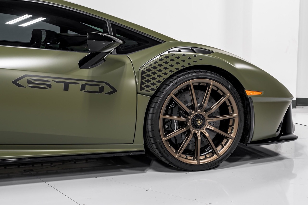 2024 Lamborghini Huracan STO, 15/20