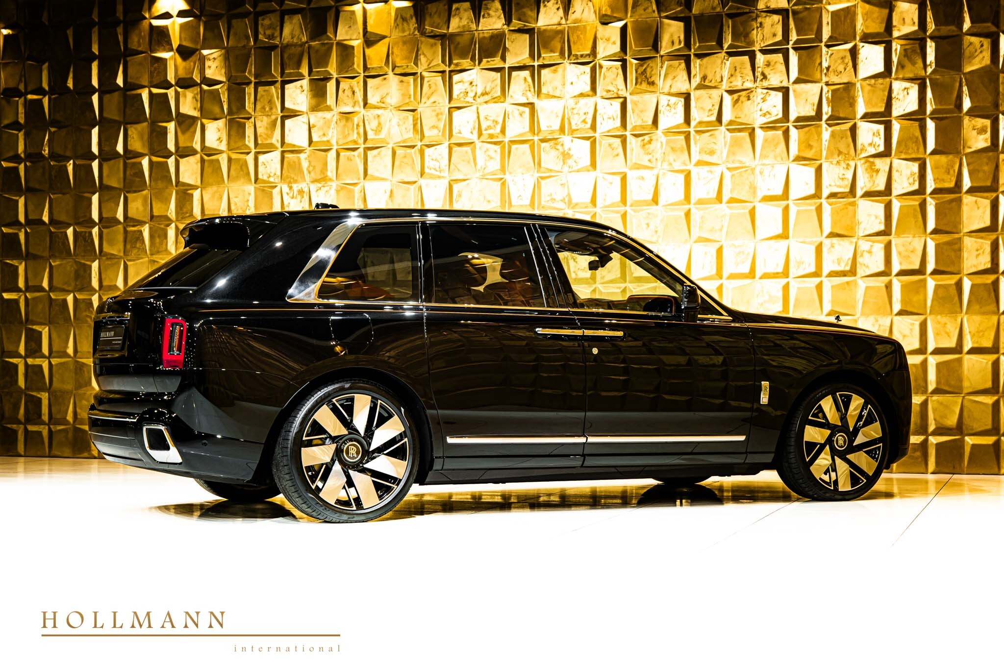 2024 Rolls-Royce Cullinan Series II, 5/17