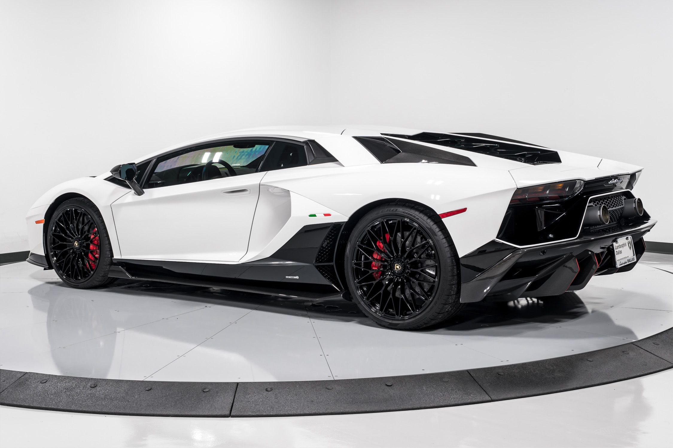 2022 Lamborghini Aventador Ultimae Coupe, 7/20