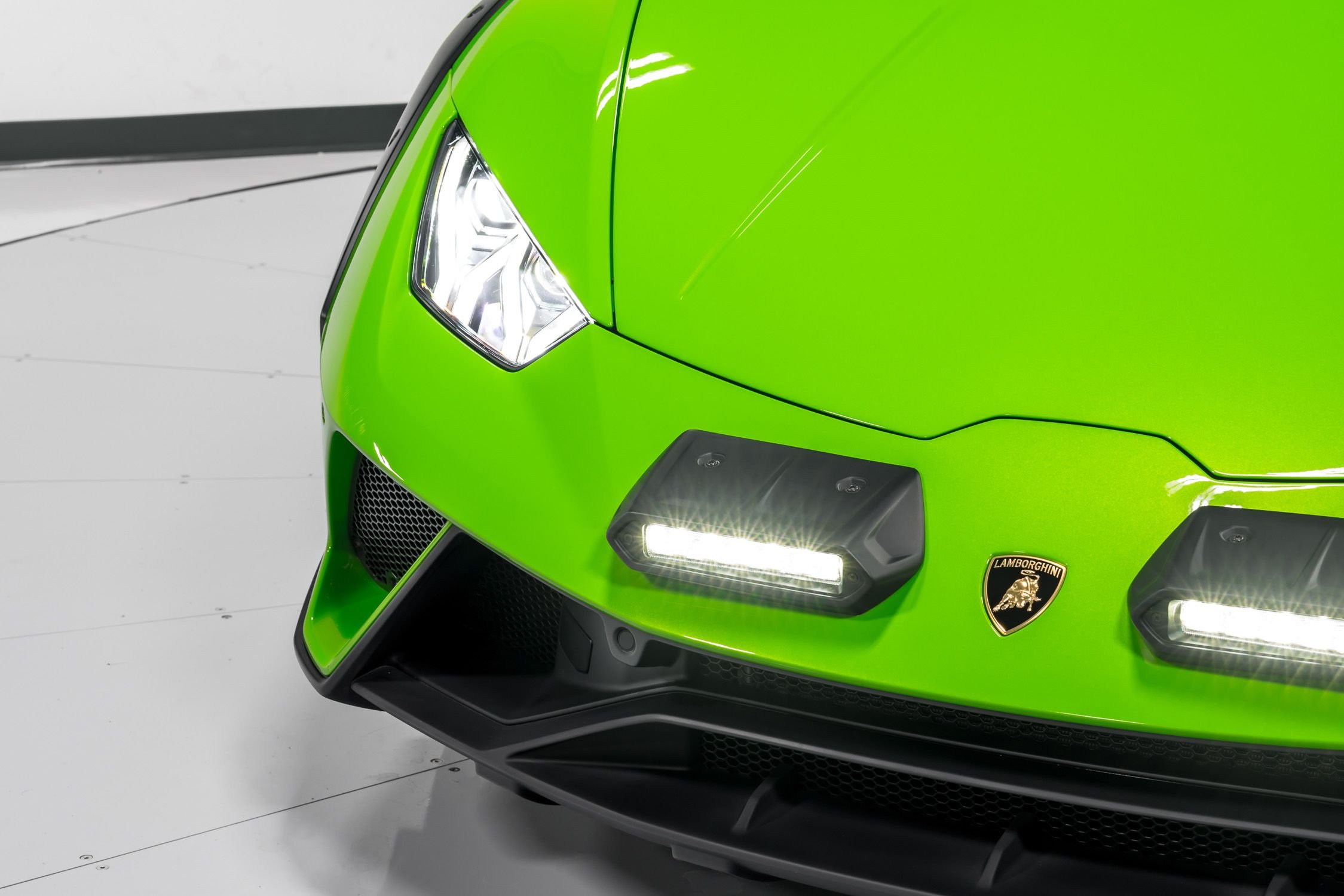 2023 Lamborghini Huracan Sterrato, 8/19