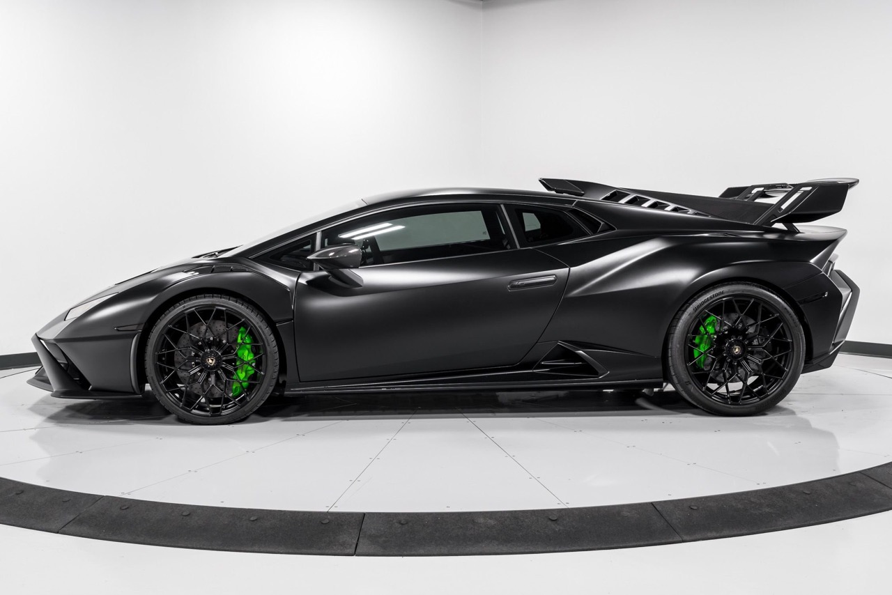 2023 Lamborghini Huracan STO, 2/20