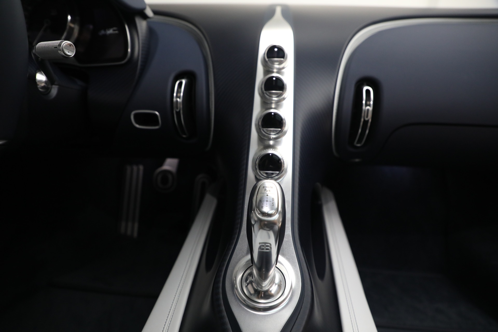 2020 Bugatti Chiron Sport, 4/22