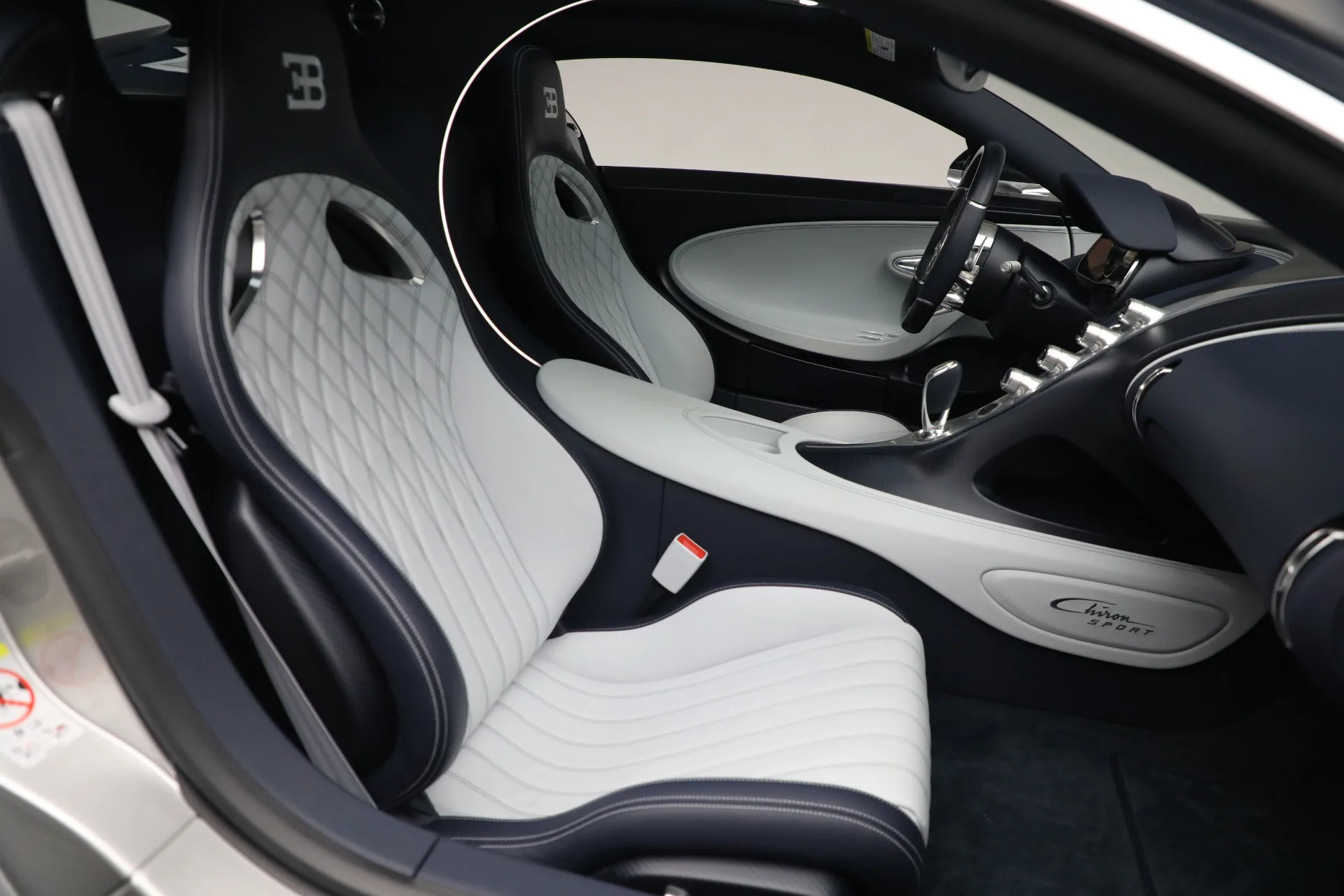 2020 Bugatti Chiron Sport interior, seats, Argent & Blue Royal Carbon Fiber