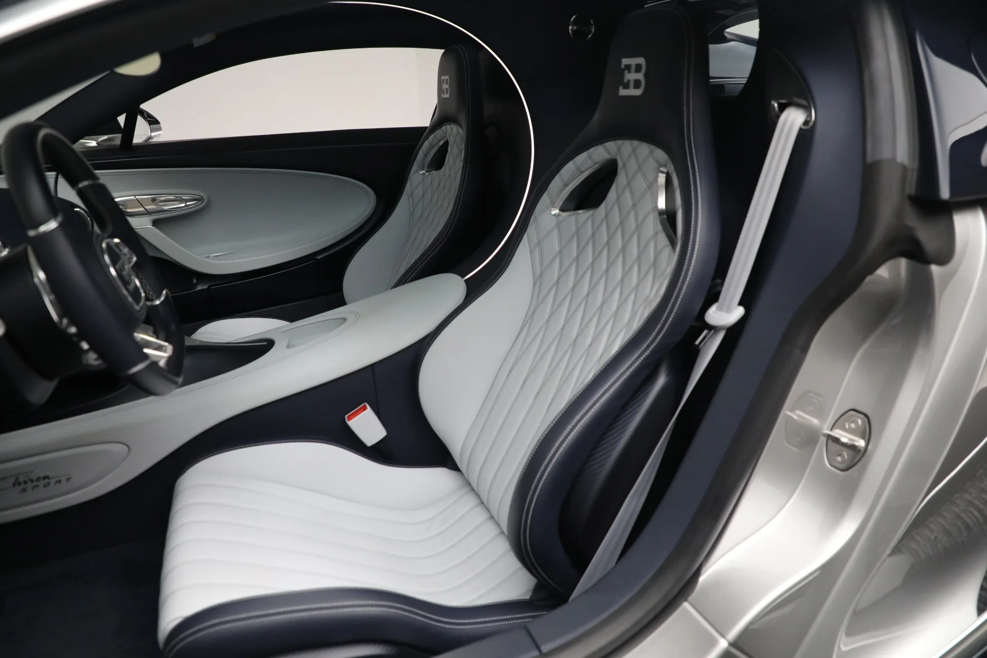 2020 Bugatti Chiron Sport interior, seats, Argent & Blue Royal Carbon Fiber