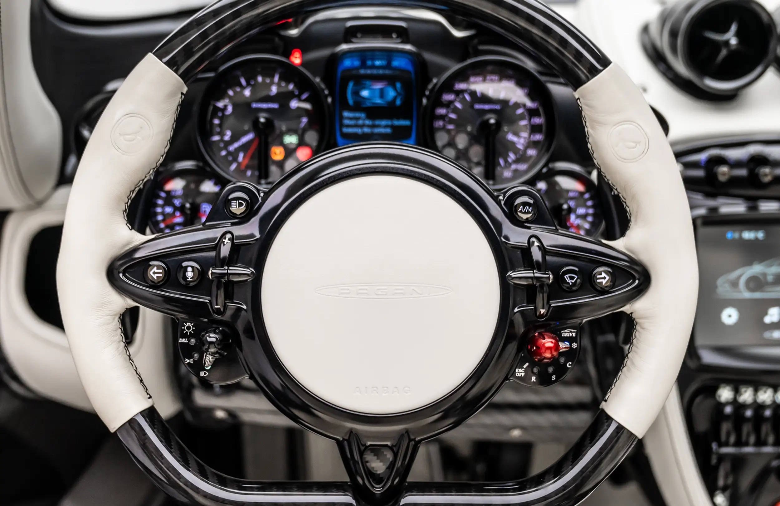 2018 Pagani Huayra Roadster, 3/16