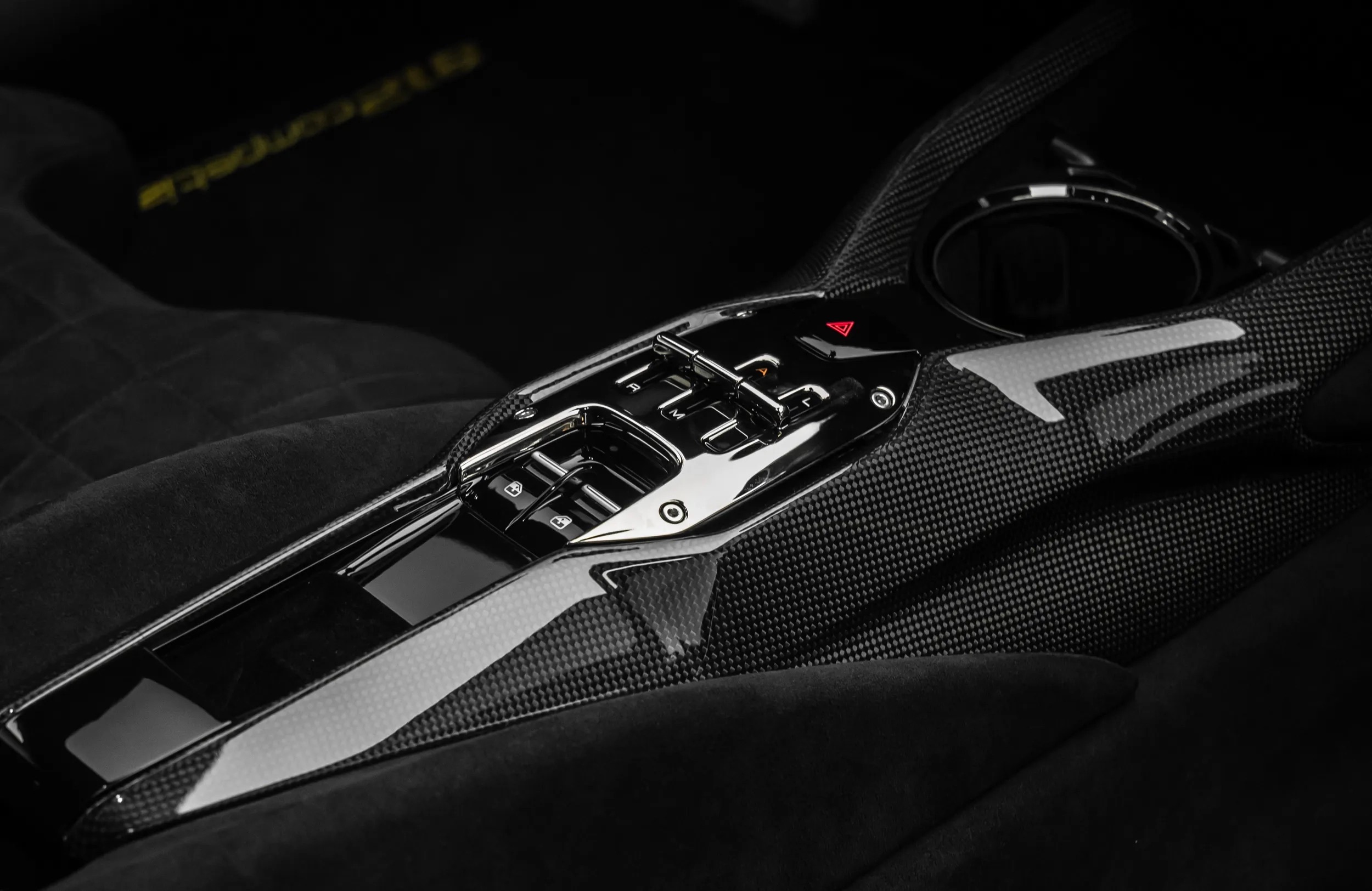 2023 Ferrari 812 Competizione, 21/66