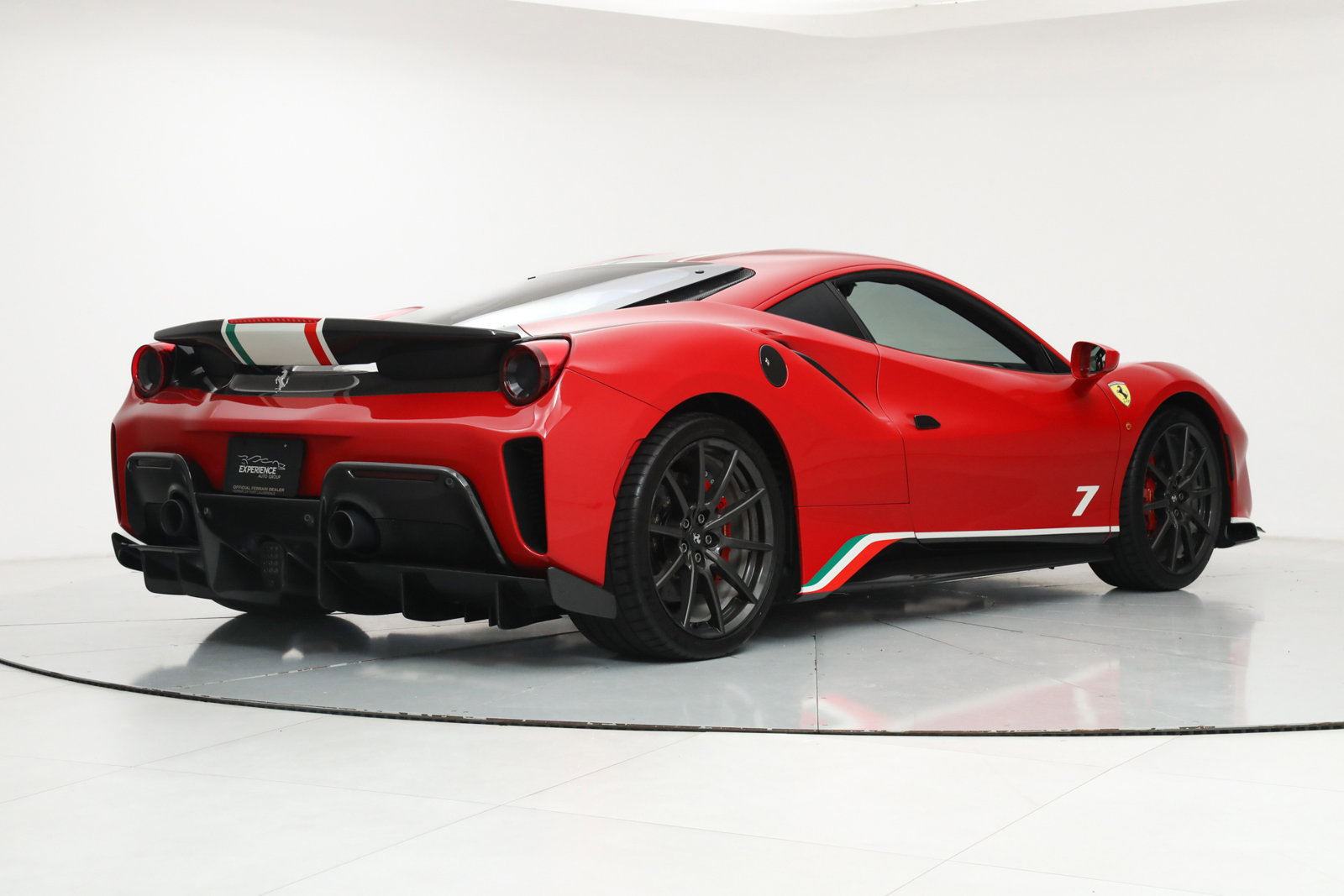 2018 Ferrari 488 Pista Piloti, 3/18