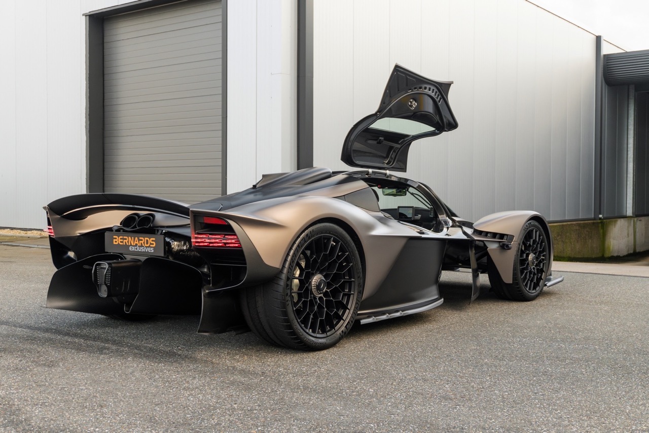 2022 Aston Martin Valkyrie, 34/40