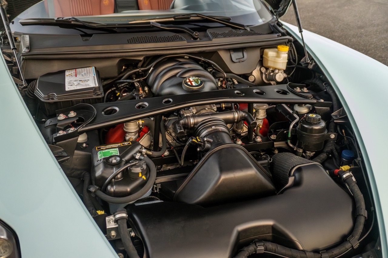 2013 Alfa Romeo 8C Spider, 2/20