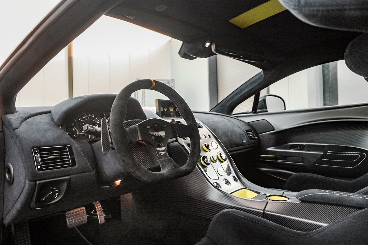 2017 Aston Martin Vantage AMR Pro, 6/20