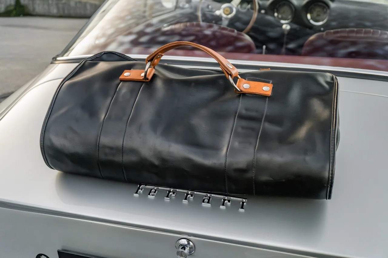 1962 Ferrari 250 GT Lusso trunk