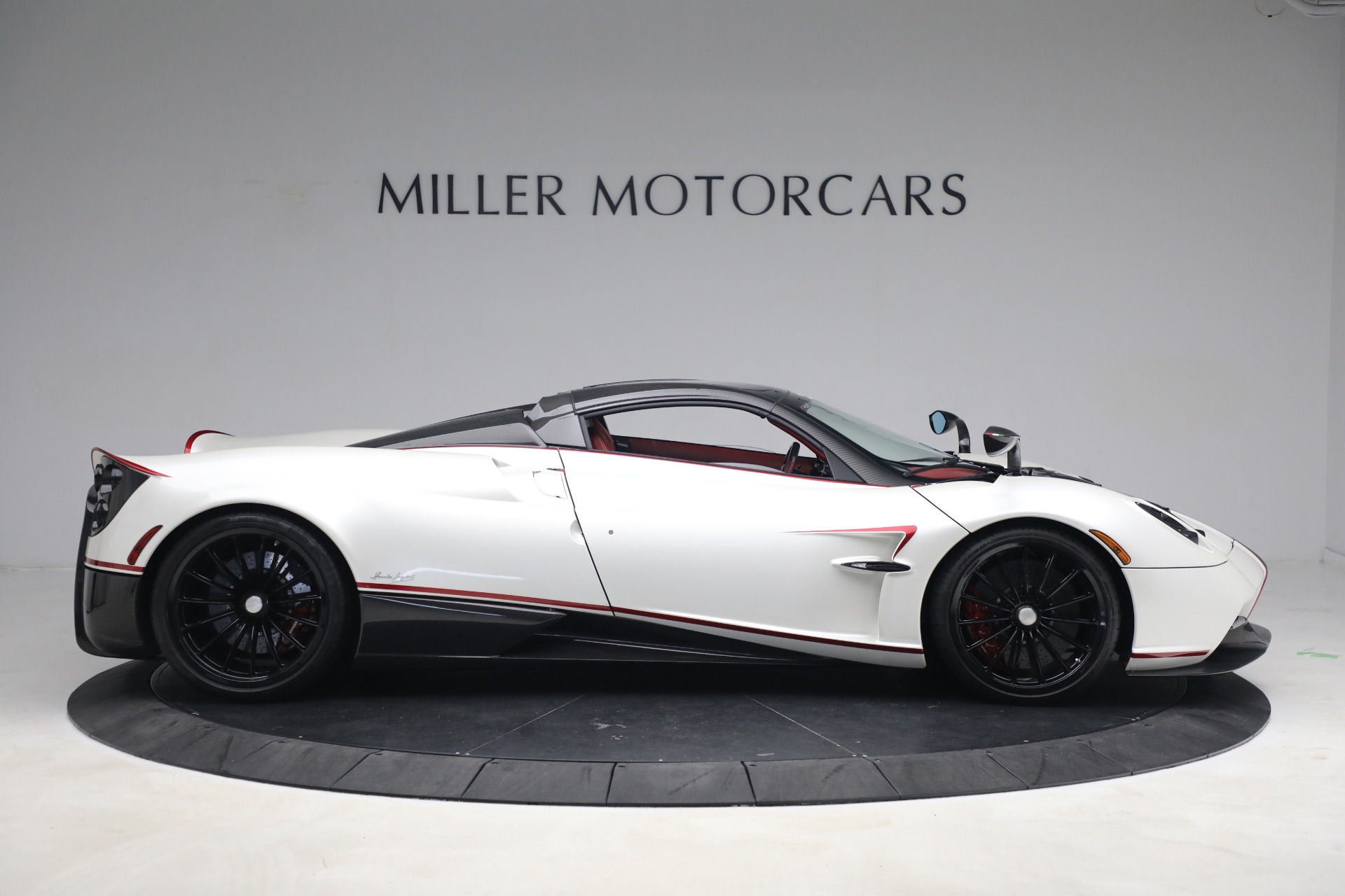 2017 Pagani Huayra Roadster, 4/32