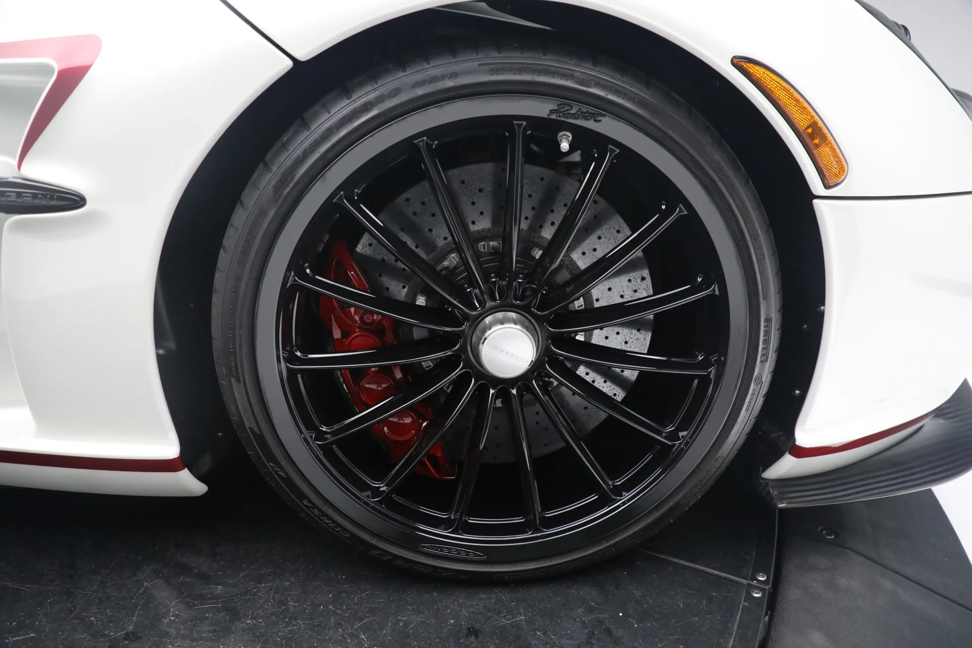 2017 Pagani Huayra Roadster wheel