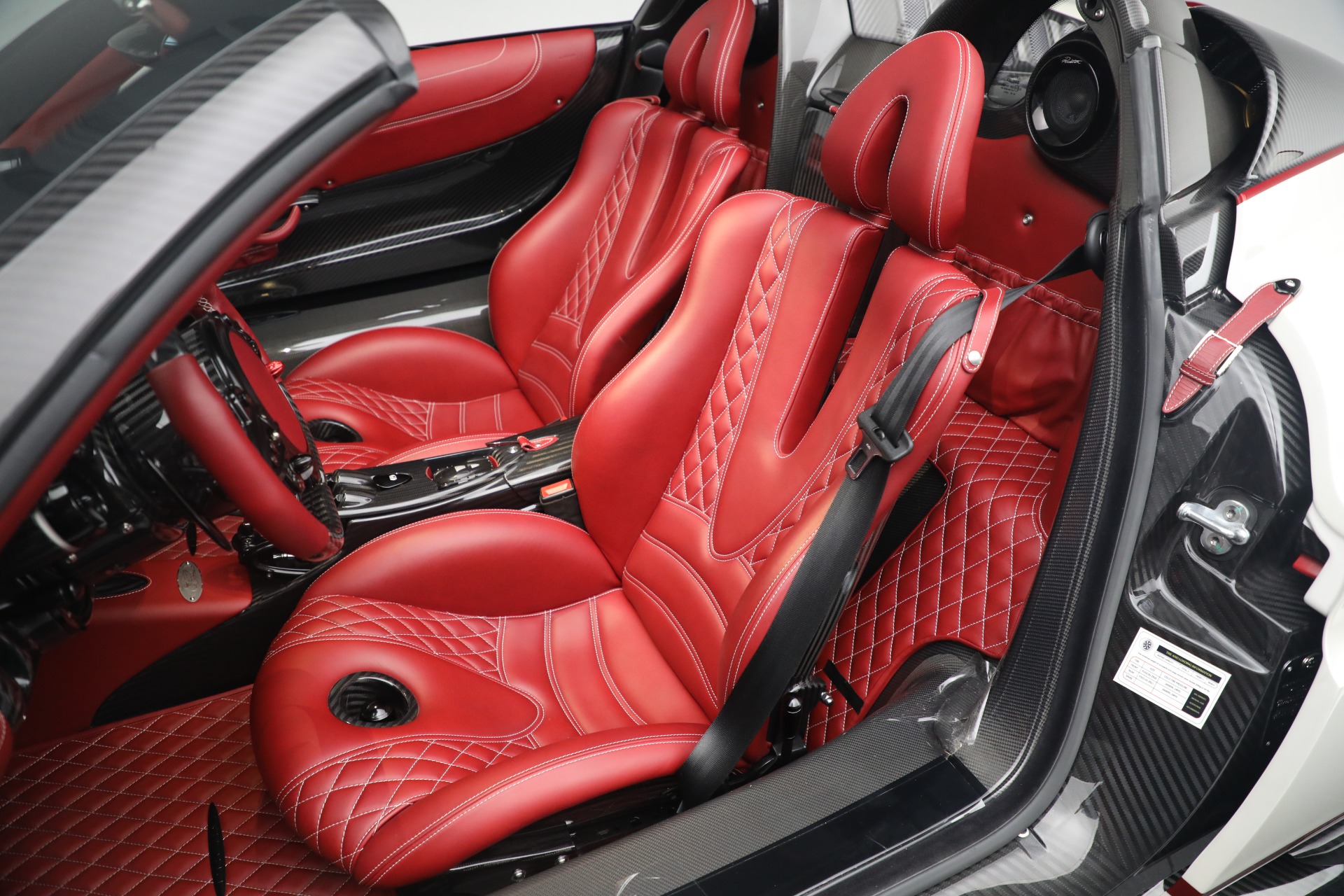 2017 Pagani Huayra Roadster, 18/32