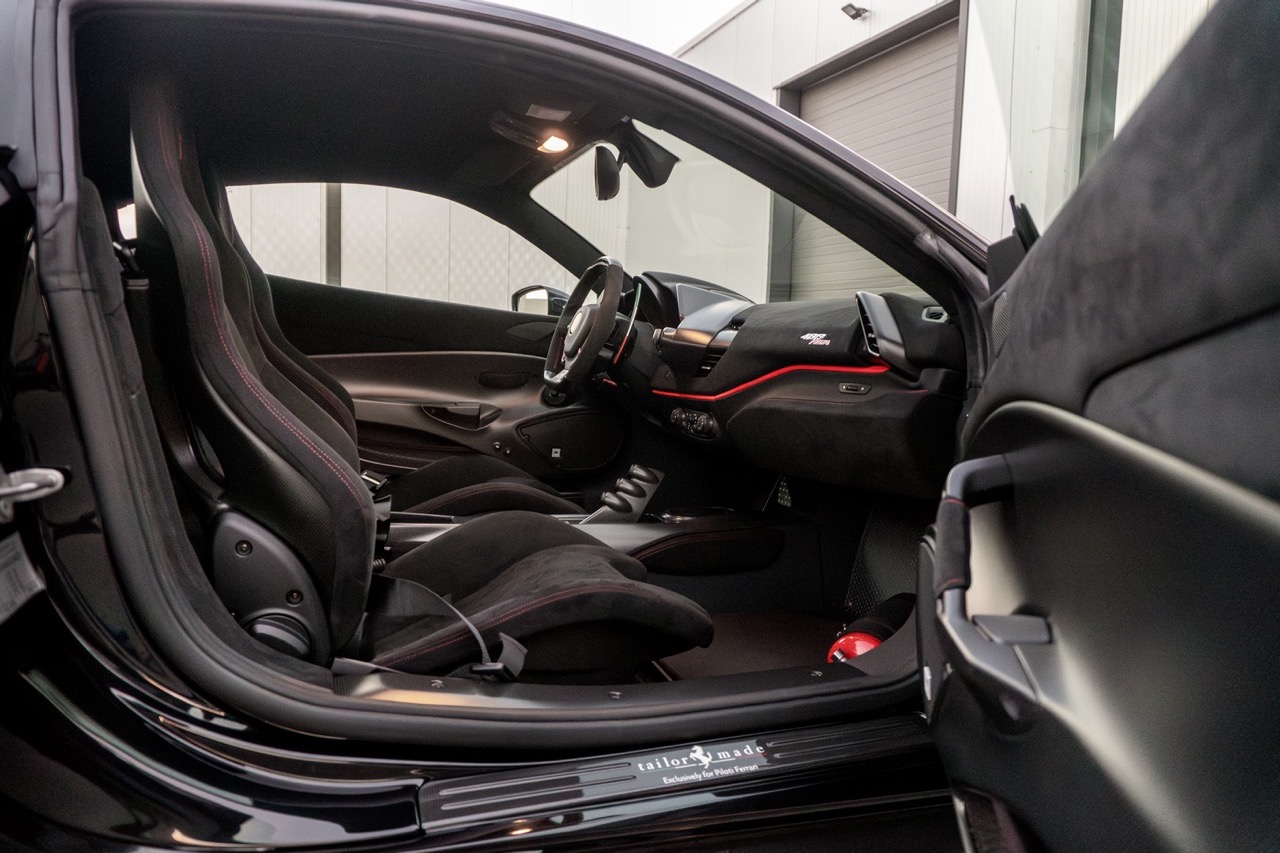2019 Ferrari 488 Pista Piloti, 8/20