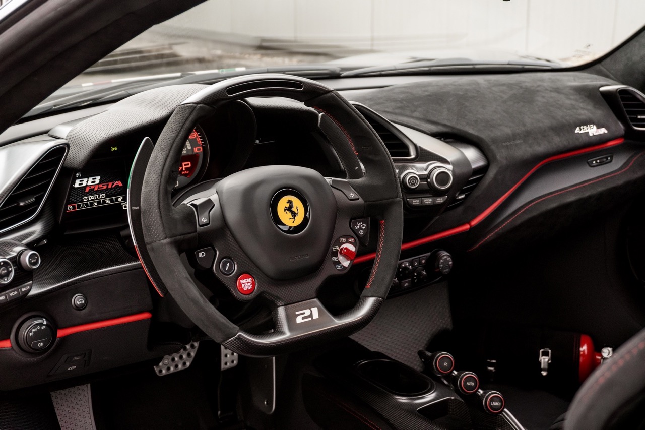 2019 Ferrari 488 Pista Piloti, 9/20
