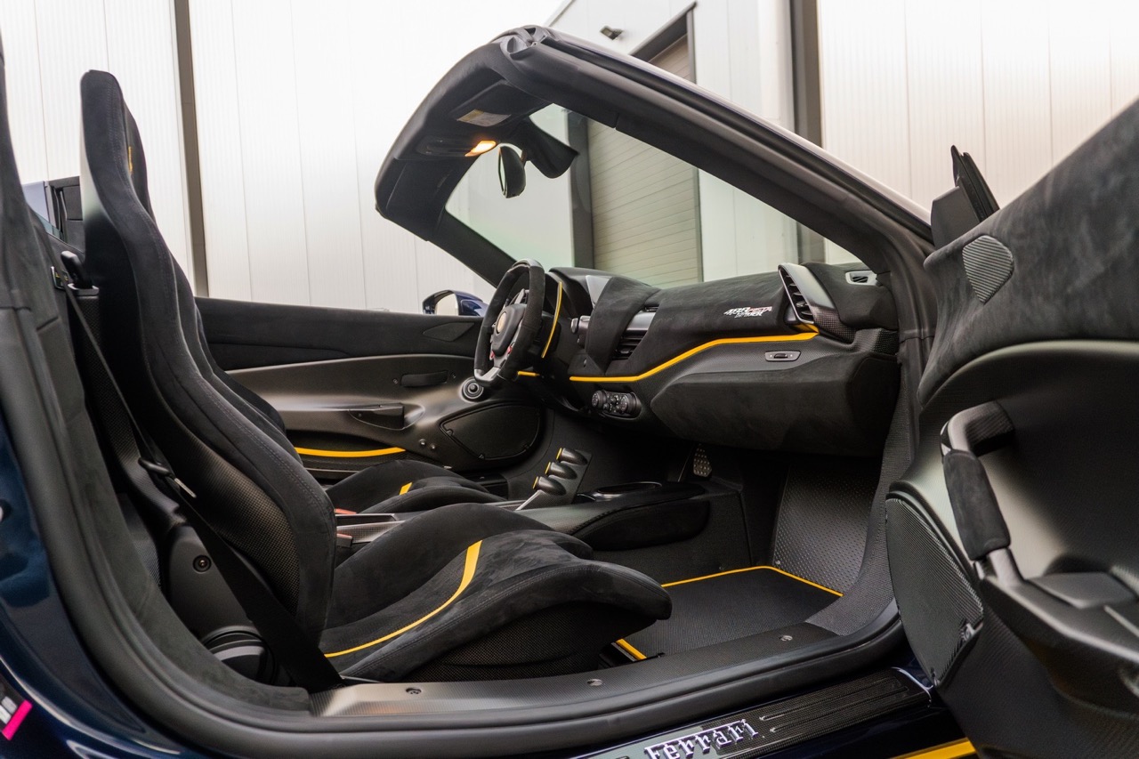 2020 Ferrari 488 Pista Spider, 3/19
