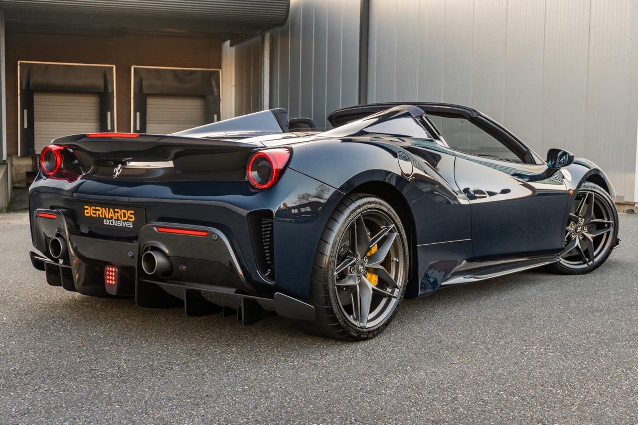 2020 Ferrari 488 Pista Spider, 16/20