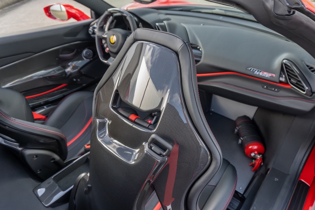 2020 Ferrari 488 Pista Spider, 3/19