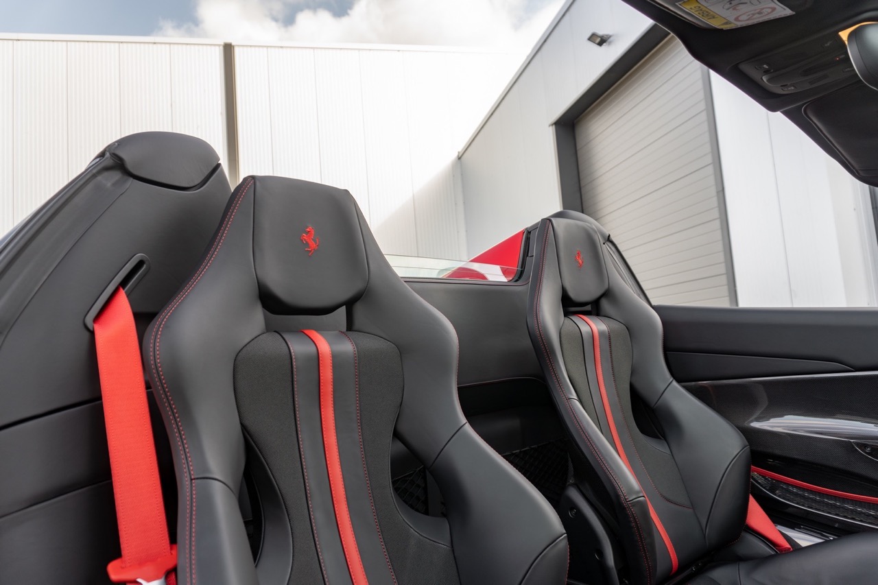 2020 Ferrari 488 Pista Spider, 9/19