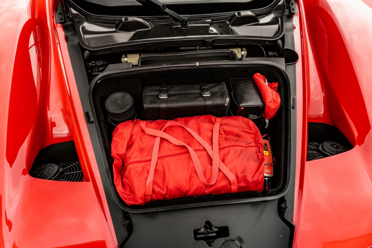 2004 Ferrari Enzo, 18/20