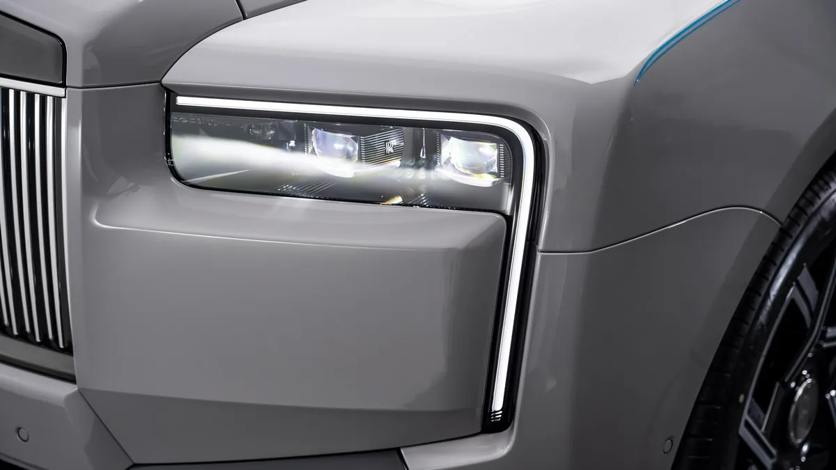 2024 Rolls-Royce Cullinan Black Badge for sale, exterior, Grey