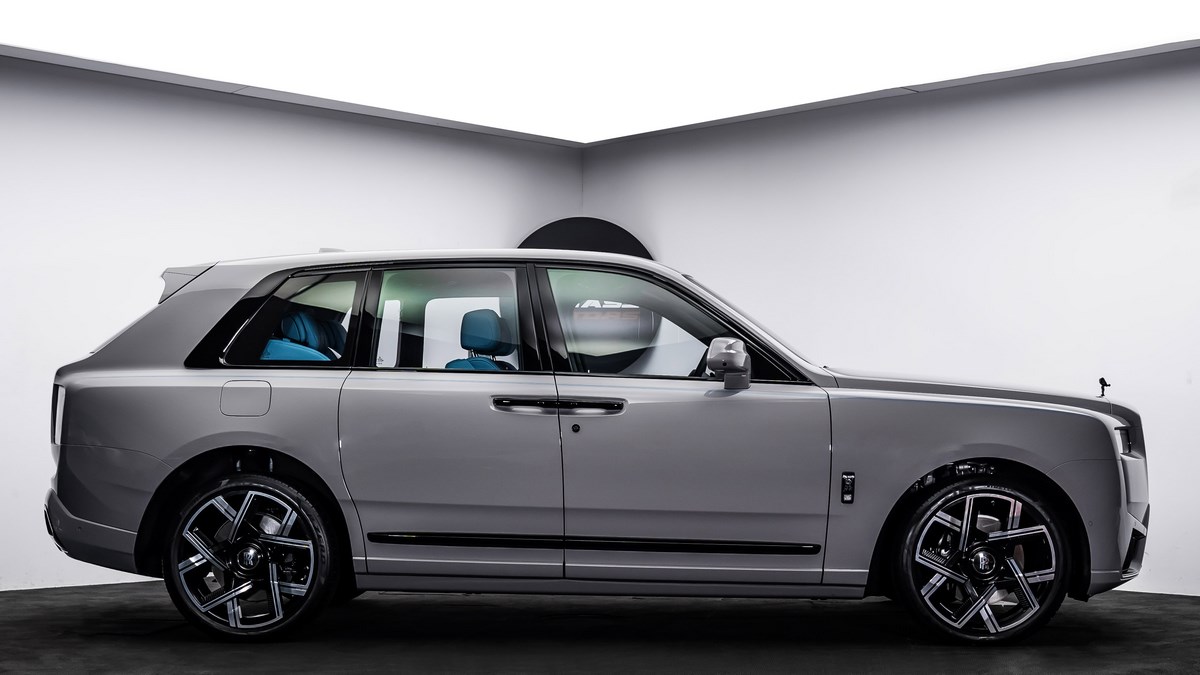 2024 Rolls-Royce Cullinan Black Badge, 18/19