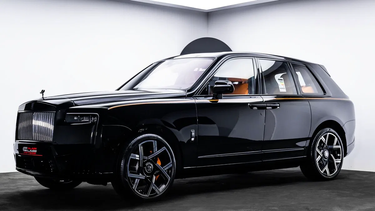 2024 Rolls-Royce Cullinan Black Badge for sale, exterior, Black Diamond