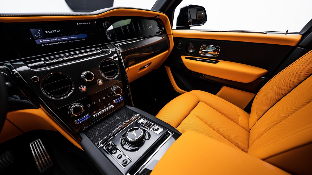 2024 Rolls-Royce Cullinan Black Badge, 10/16