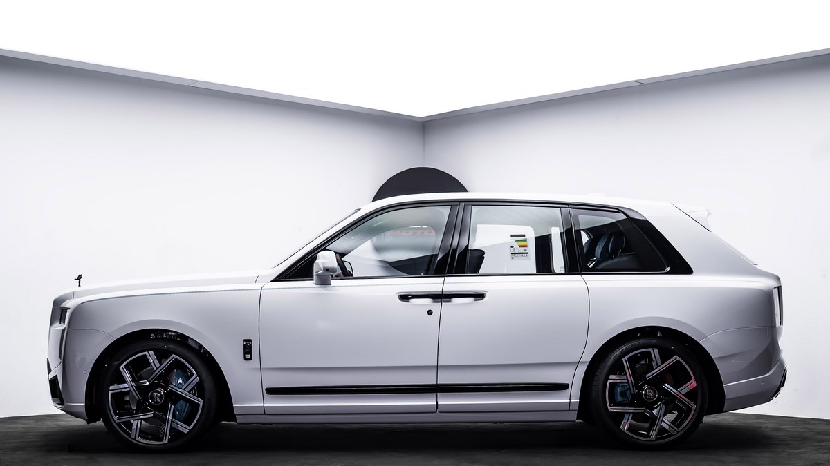 2024 Rolls-Royce Cullinan Black Badge, 15/19