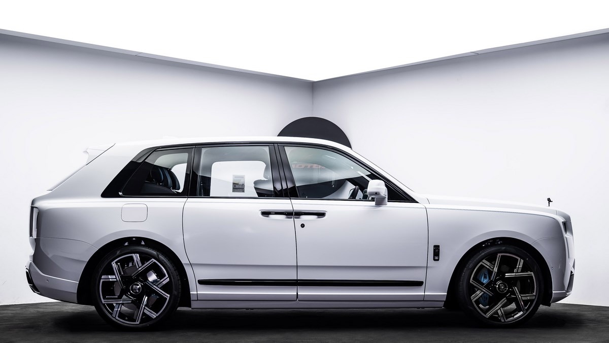 2024 Rolls-Royce Cullinan Black Badge, 18/19