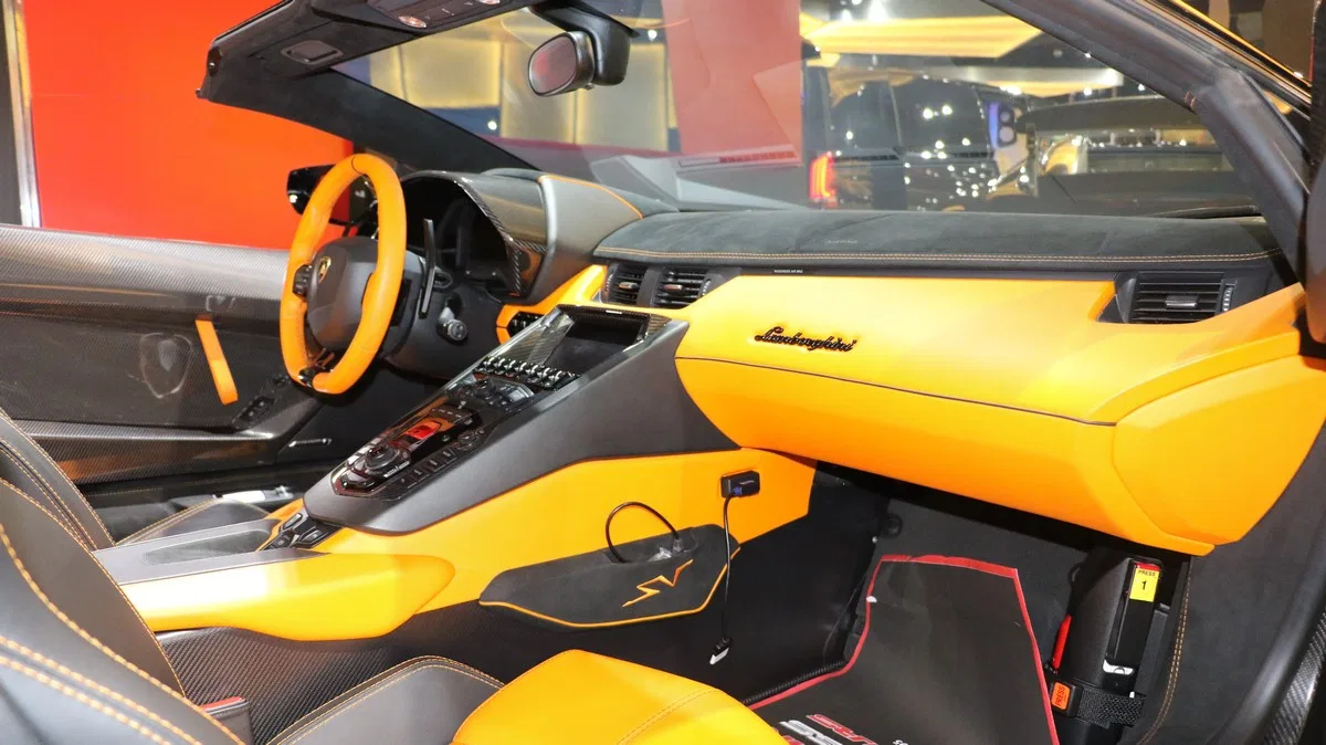 2017 Lamborghini Aventador SV Roadster 1 of 500 interior, dashboard, Brown