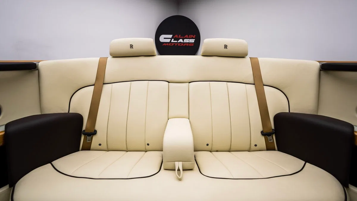 2016 Rolls-Royce Phantom Drophead interior, seats, Beige Brown