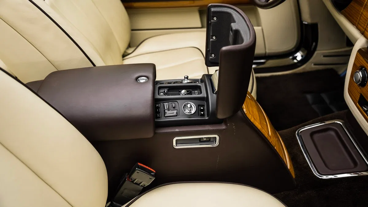 2016 Rolls-Royce Phantom Drophead interior, Beige Brown