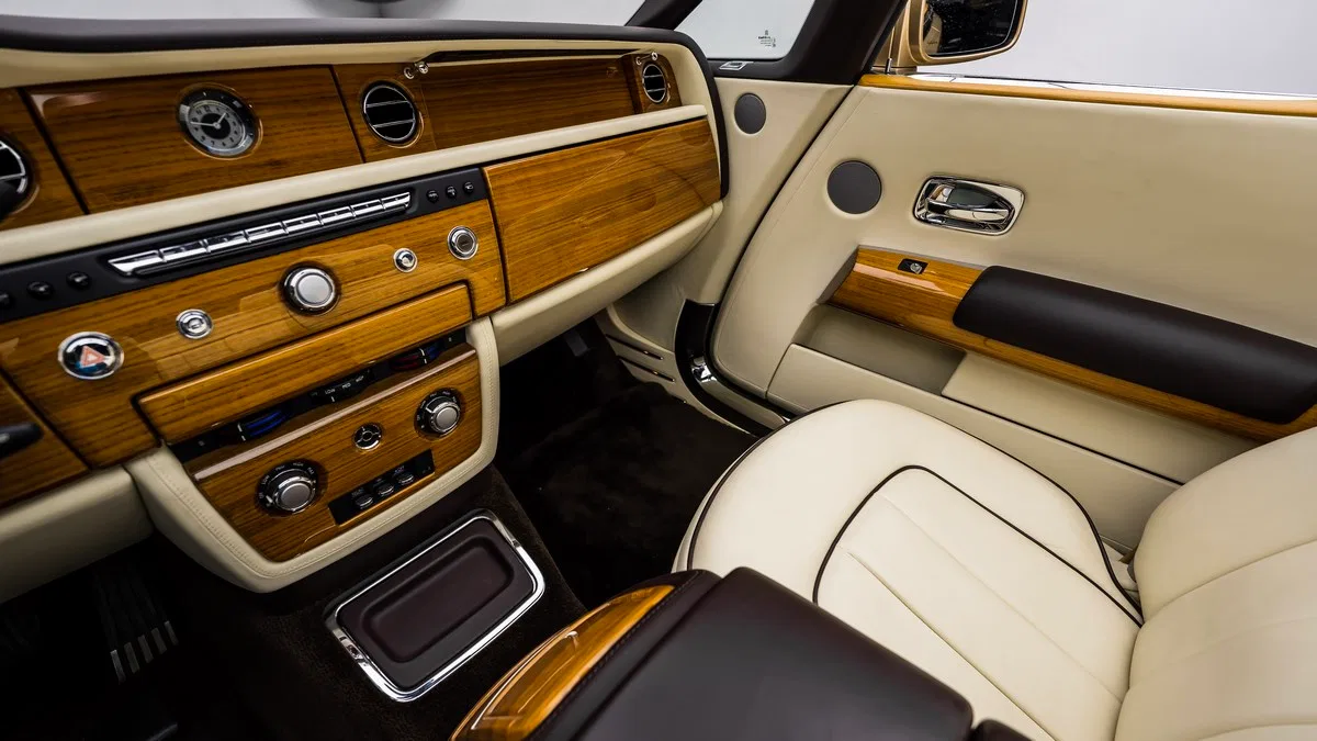 2016 Rolls-Royce Phantom Drophead interior, Beige Brown