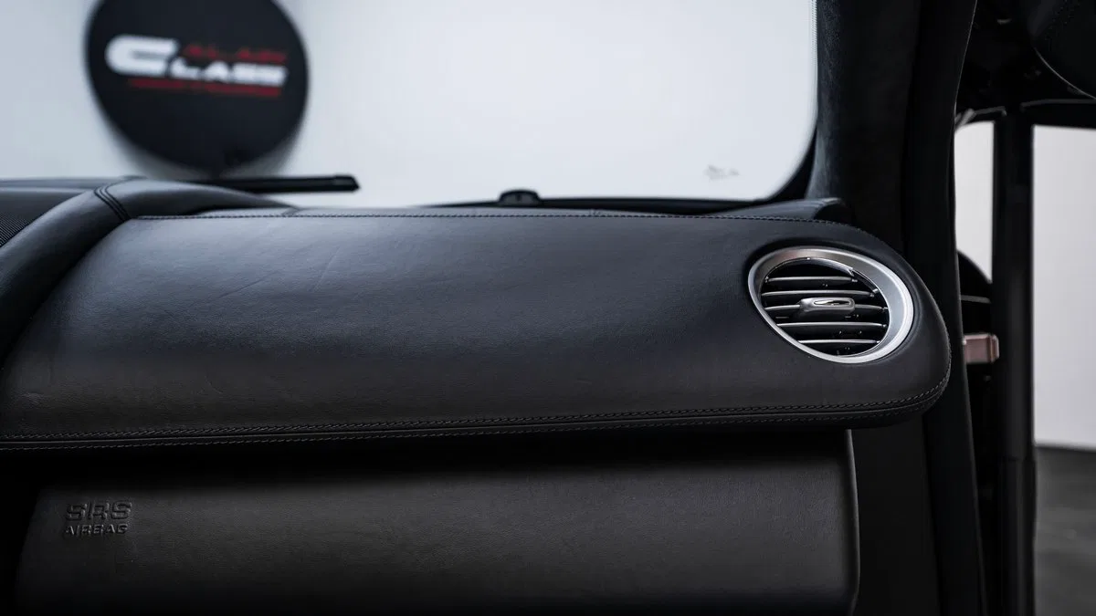 2008 Mercedes-Benz SLR McLaren Roadster interior, door panel, Black