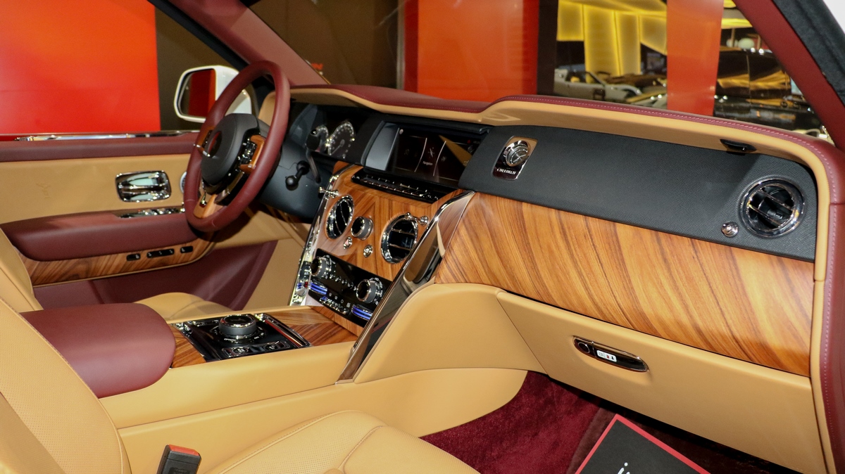 2019 Rolls Royce Cullinan, 8/19