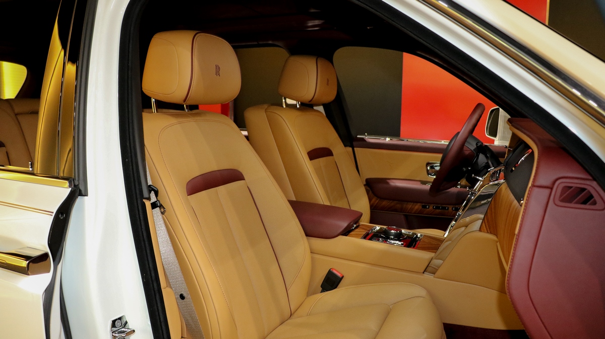 2019 Rolls Royce Cullinan, 11/19