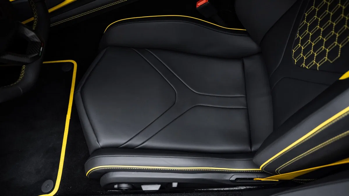 2024 Lamborghini Revuelto interior, seats, Black