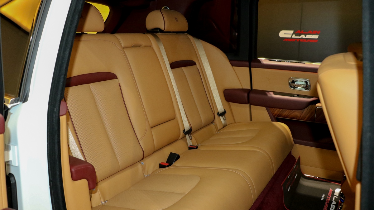 2019 Rolls Royce Cullinan, 12/19