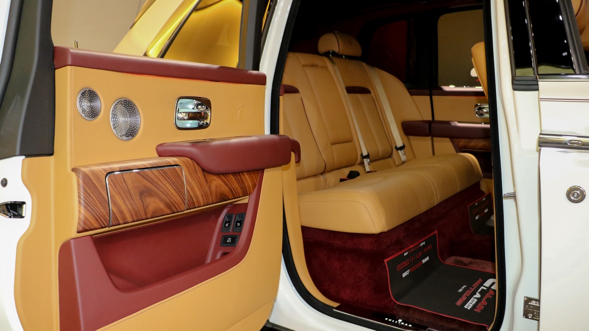 2019 Rolls Royce Cullinan, 13/19