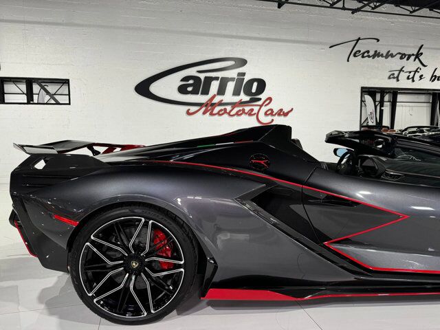 2021 Lamborghini Sian Roadster, 24/40